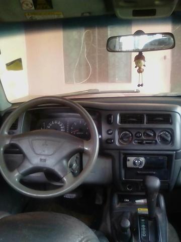 Vendo Pajero Esporte - Foto 3