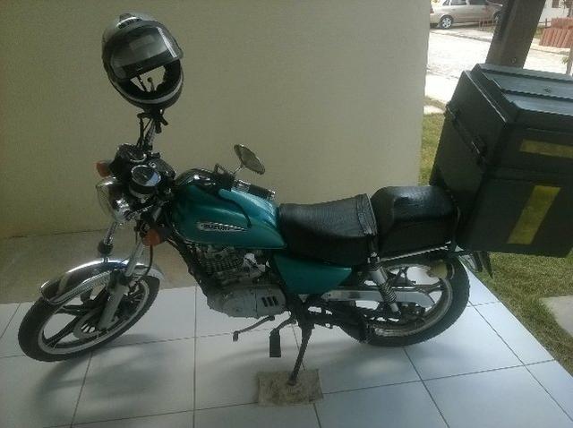 Vendo moto Suzuki