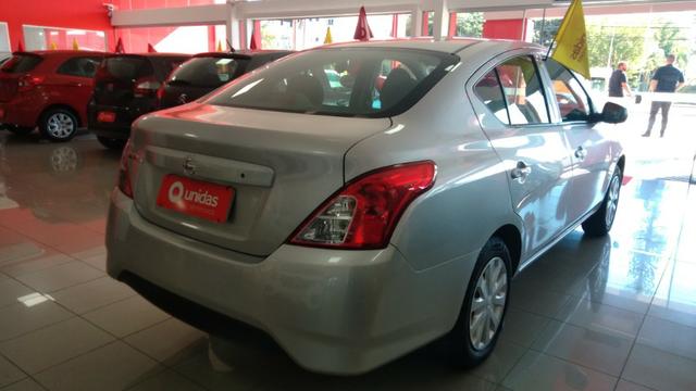 Nissan Versa Confort 1.0 12 v - Foto 6
