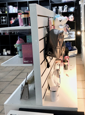Expositor duplo para vitrine