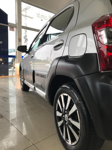Toyota Etios Cross 1.6 2017 - Foto 9