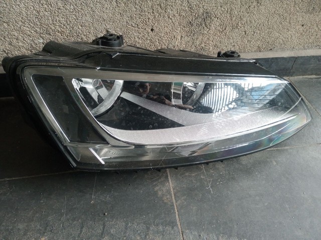 Farol direito Volkswagen Jetta 2012 (sem led) - Foto 3