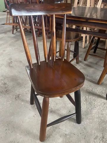 mesas e cadeiras dobráveis. 