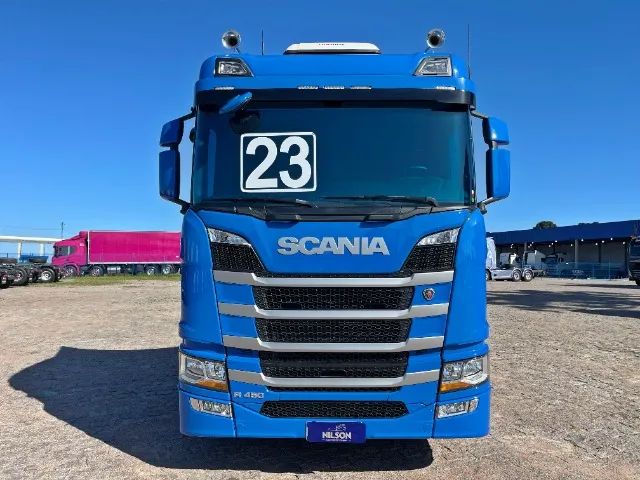 Scania R 450 Azul Modificada em 2023