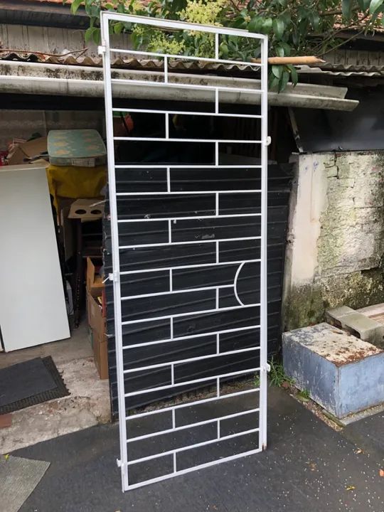 Proteção de ferro para porta  - Foto 2