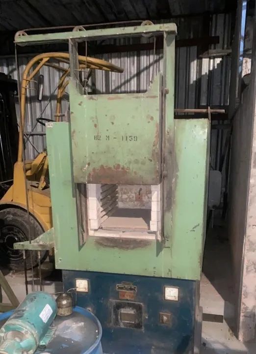 Forno industrial para tratamento térmico de peças 
