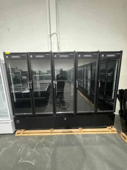 Geladeira expositora 5 portas nova com garantia 