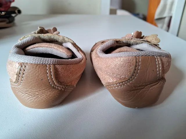 Tênis em Couro Bebê - Tamanho 16 - Foto 2