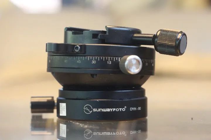 SUNWAYFOTO Plataforma de nivelamento DYH 90