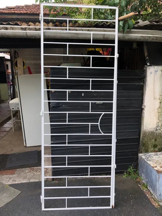 Proteção de ferro para porta  - Foto 3