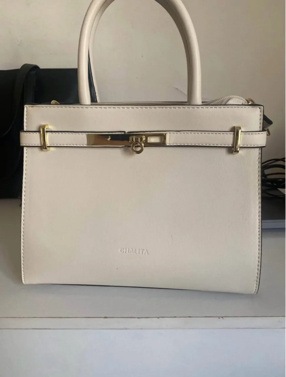 Bolsa de mão elegante e sofisticada