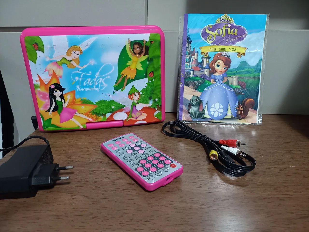 Dvd tectoy,tipo, Fadas Encantadas. Completo e conservado.