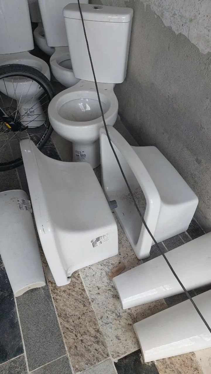 2 vasos sanitários deca novos 250.00  - Foto 2