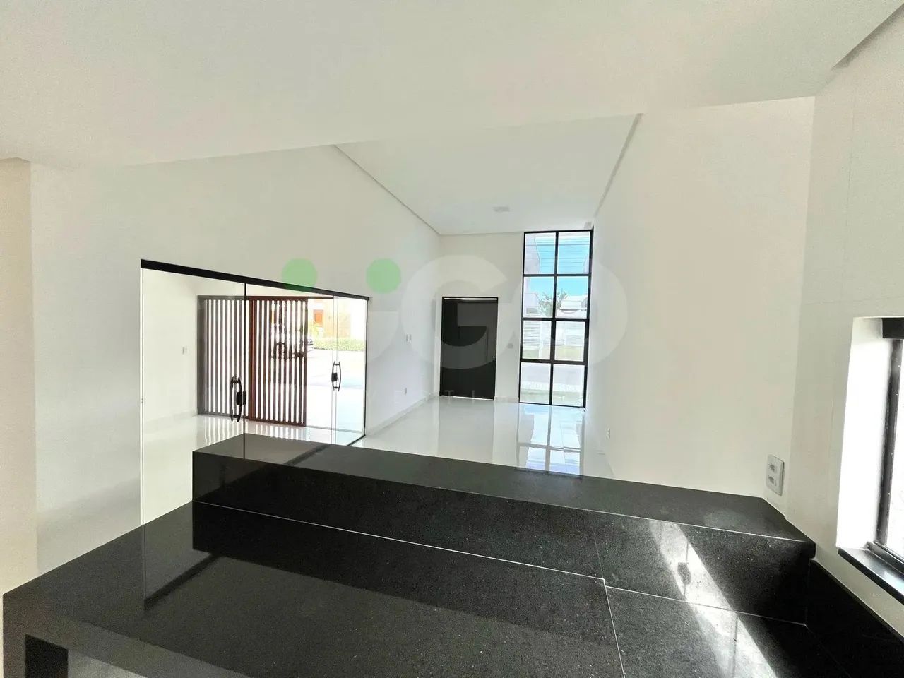 Casa Térrea recém construída com ambientes integrados e pronta para morar no Ecoville 1 - Foto 4