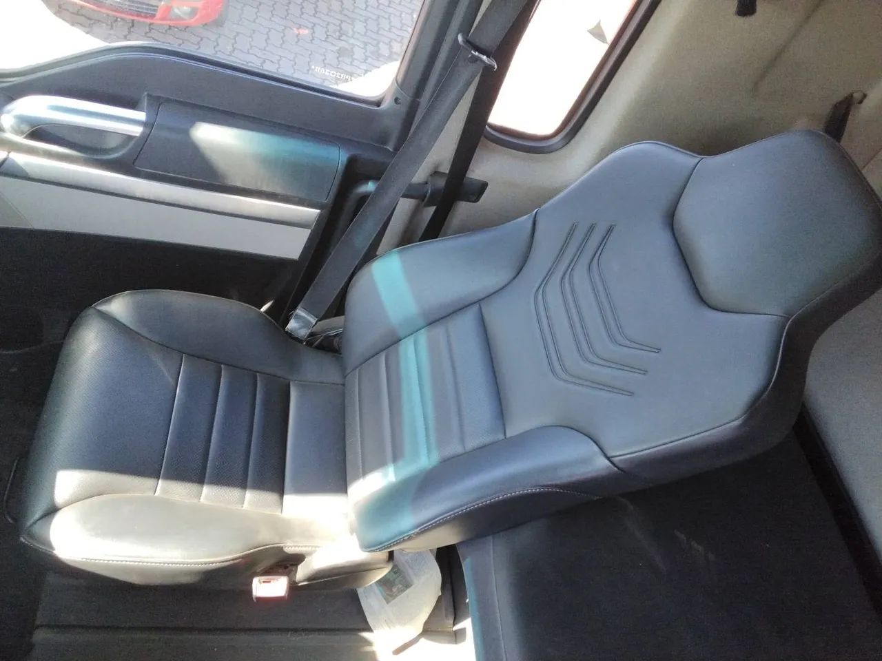 Volkswagen 29.520 Meteor 29.520 6x4 2p (diesel)(E5) 2022/2023 Vamos Seminovos São Leopoldo - Foto 7