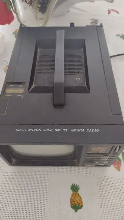Mini tv portátil (sem funcionar) - Foto 2