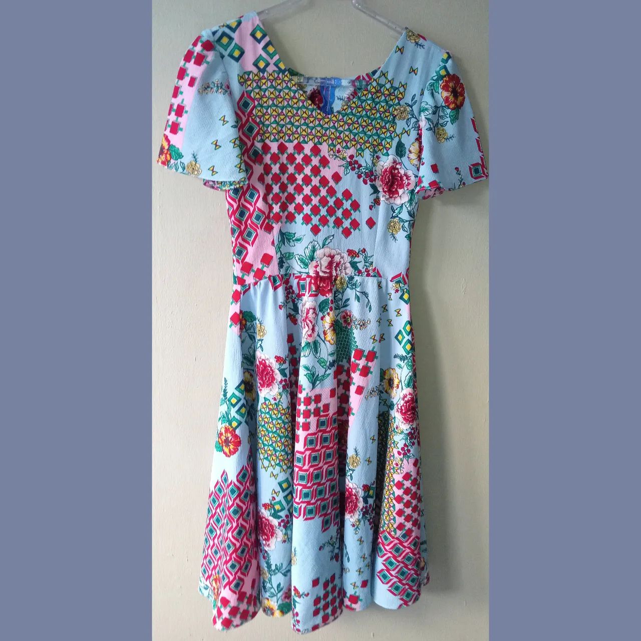 Vestido Midi Floral Colorido - Foto 5