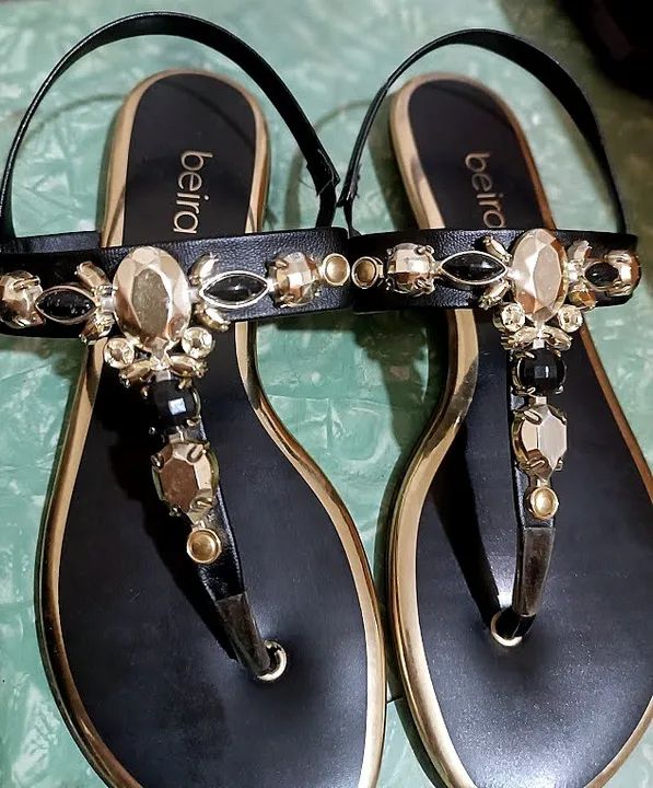 SANDALIA C/ PEDRARIAS GLAMOUR (Marca Beira Rio)