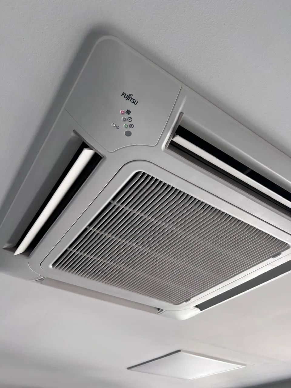 Ar condicionado Cassete Fujitsu 32000 - Foto 4