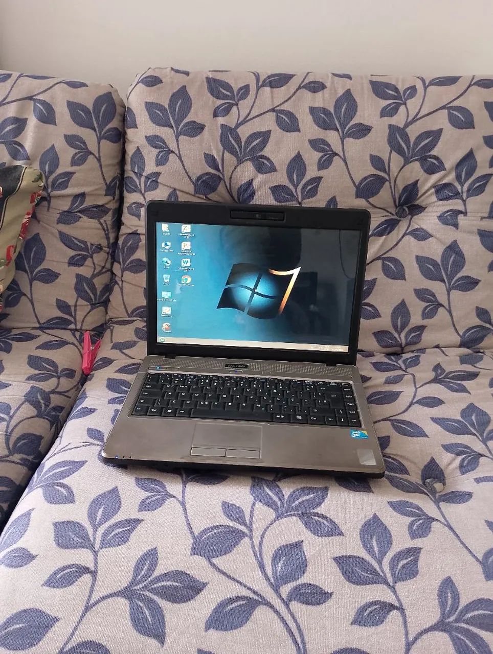 Oportunidade notebook 4 gigas core 2 duo pacote office bateria boa  - Foto 4