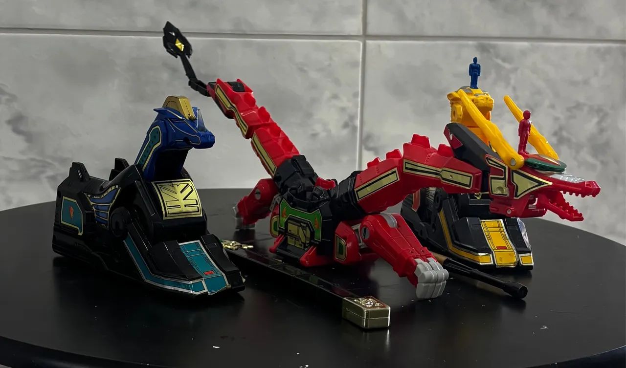 Thunder Megazord - Foto 2