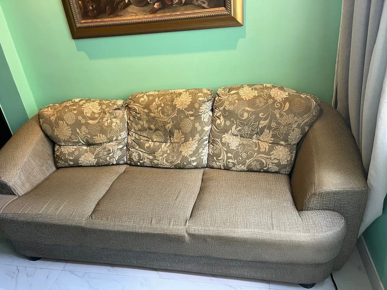 Sofá 3 Lugares com Design Floral - Foto 4