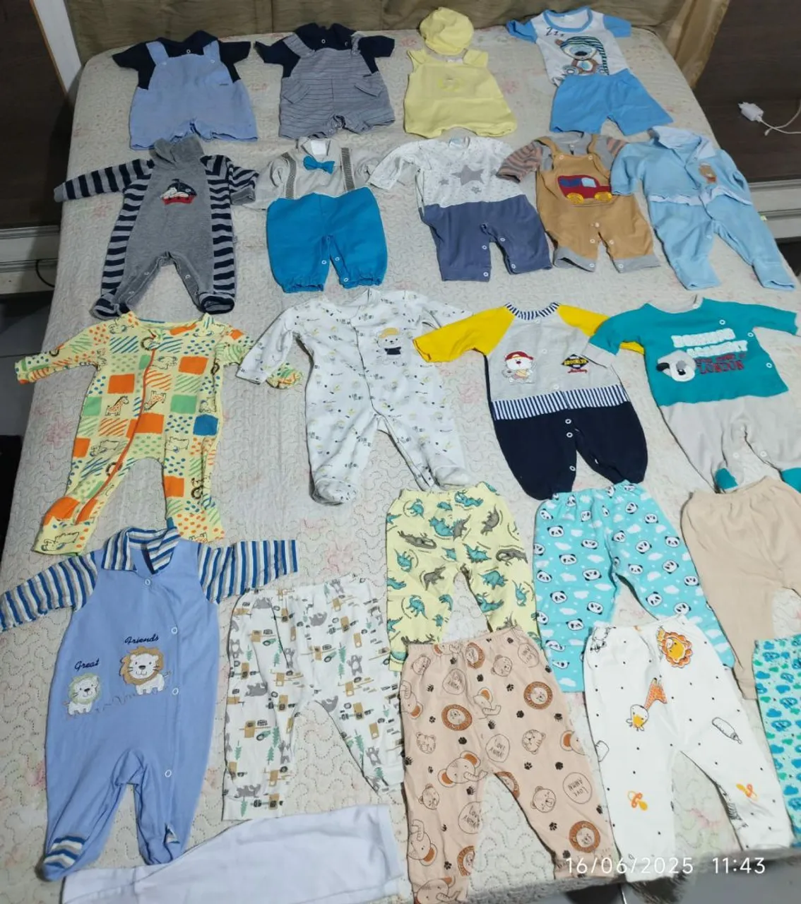 Lotes de Roupinhas de Bebê - Diversos Modelos e Tamanhos