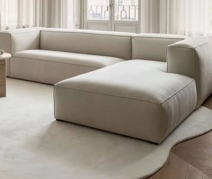 Sofá Modular Branco com Vista para o Mar - Foto 3