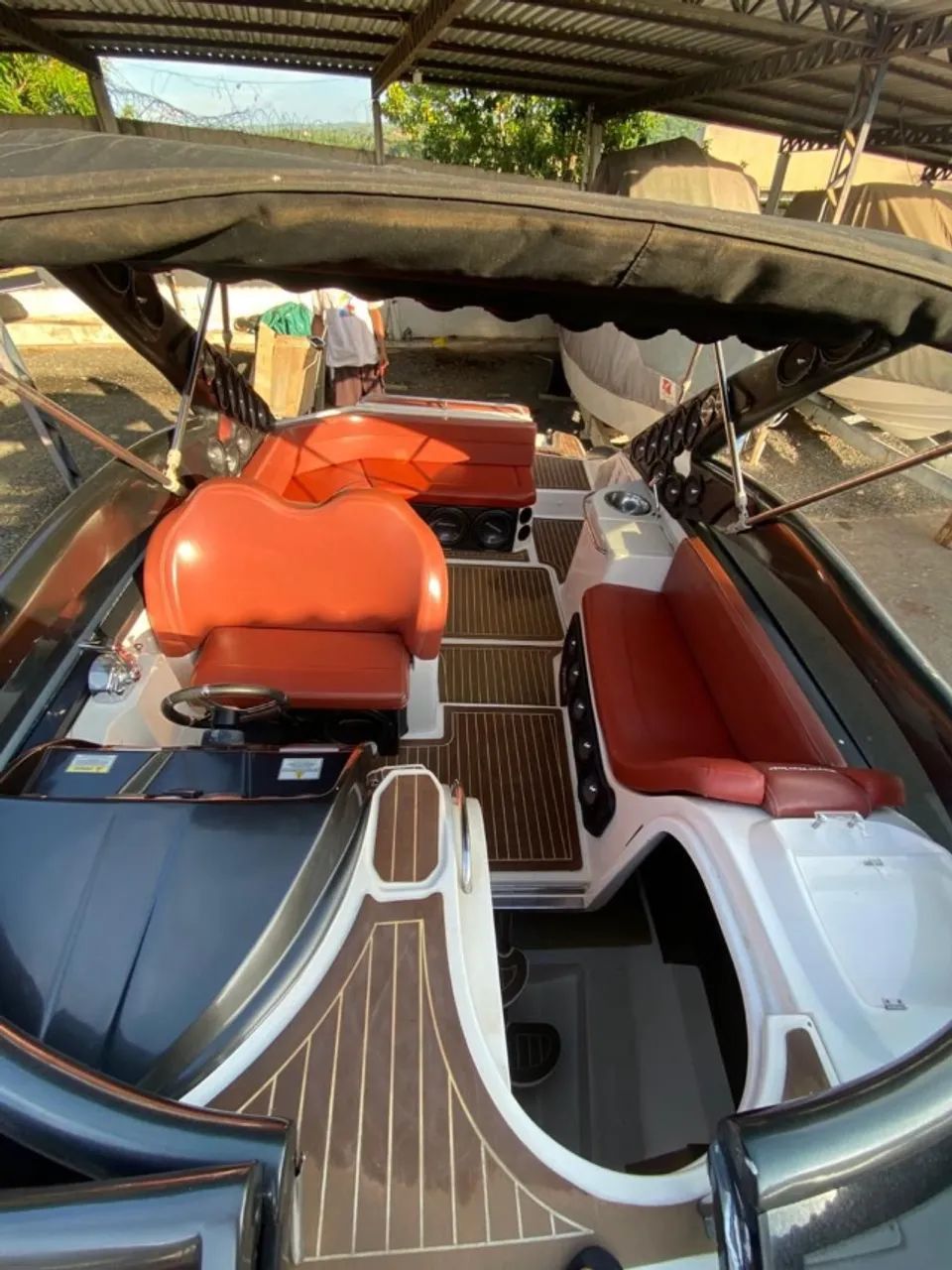 Lancha Royal Mariner 330 33 Pes  - Foto 5