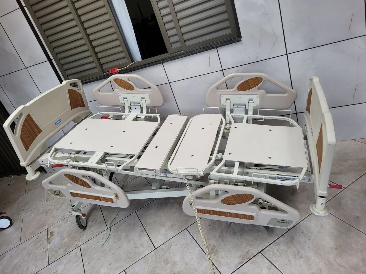 Cama hospitalar elétrica  - Foto 2