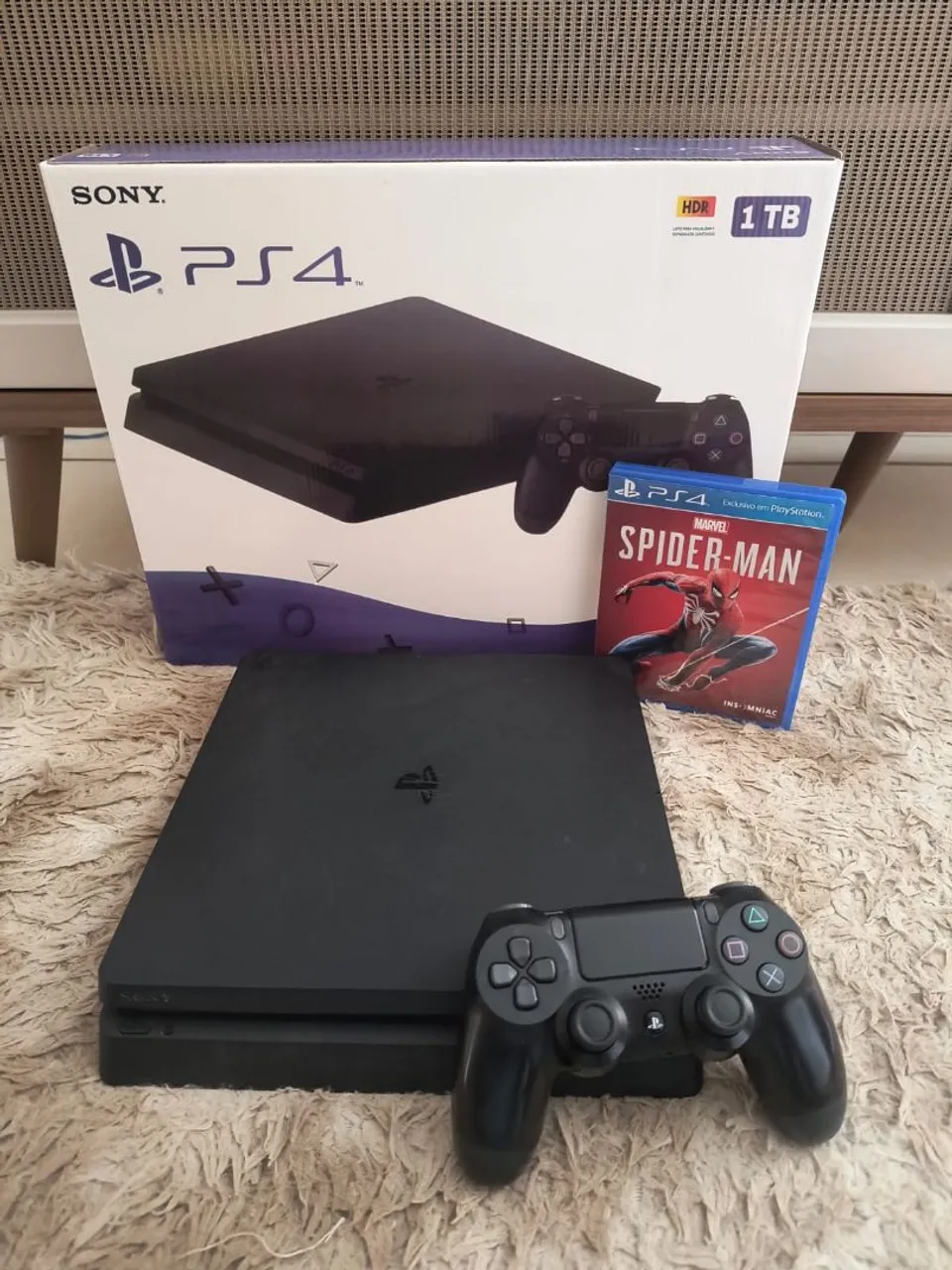 PlayStation Slim 4 1TB + Jogo Spider-Man