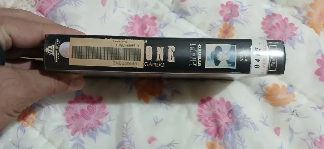 Filme Em Vhs Tombstone De 1993 - Foto 2