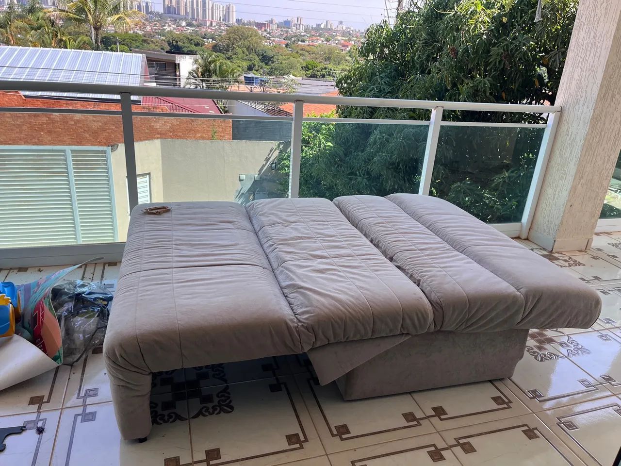 Comfortable and Modern Sofa Bed65138001379842120