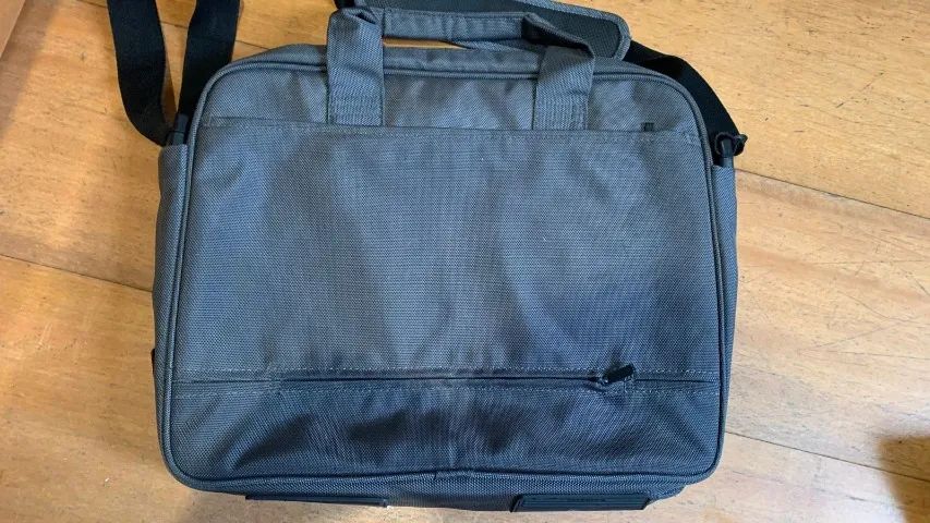 bolsa maleta tucano laptop comprada irlanda como nova - Foto 4