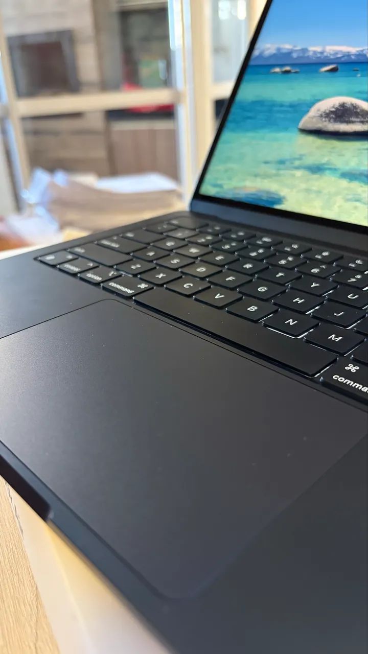 Macbook Air 13-inch Space Gray 13 Apple M3 8gb De Ram - Notebooks