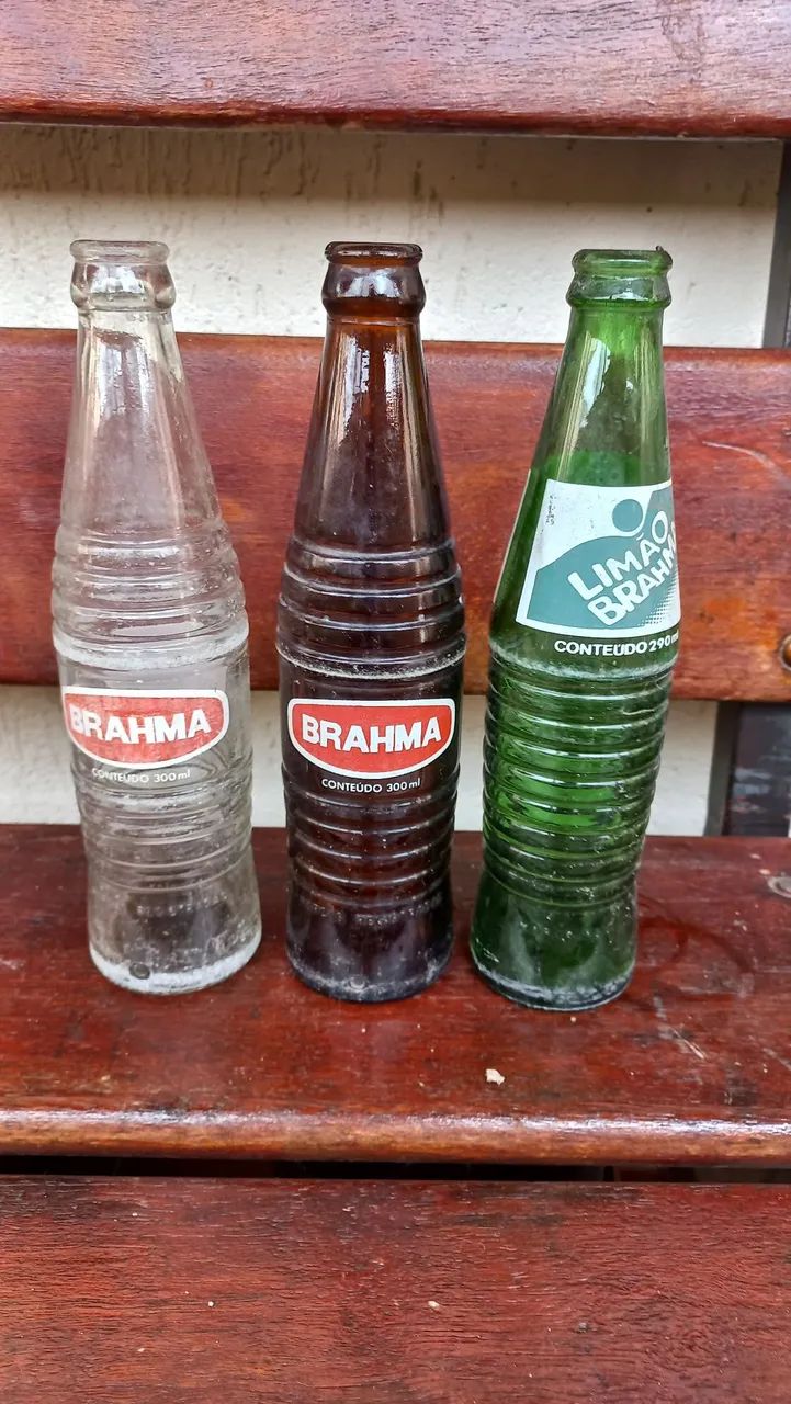 Lot of 5 Brahma soda bottles from the 1970s to 1990s, vintage, antique, decorative item64750969794179124