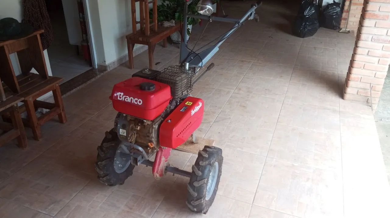 Motocultivador Branco 6.5cv