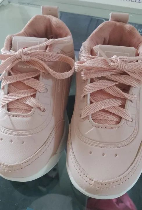 Vendo tênis infantil feminino tamanho 22