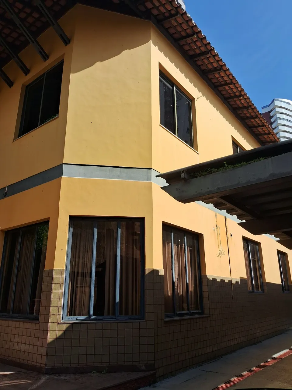 VENDA CASA  - Avenida Conselheiro Furtado 