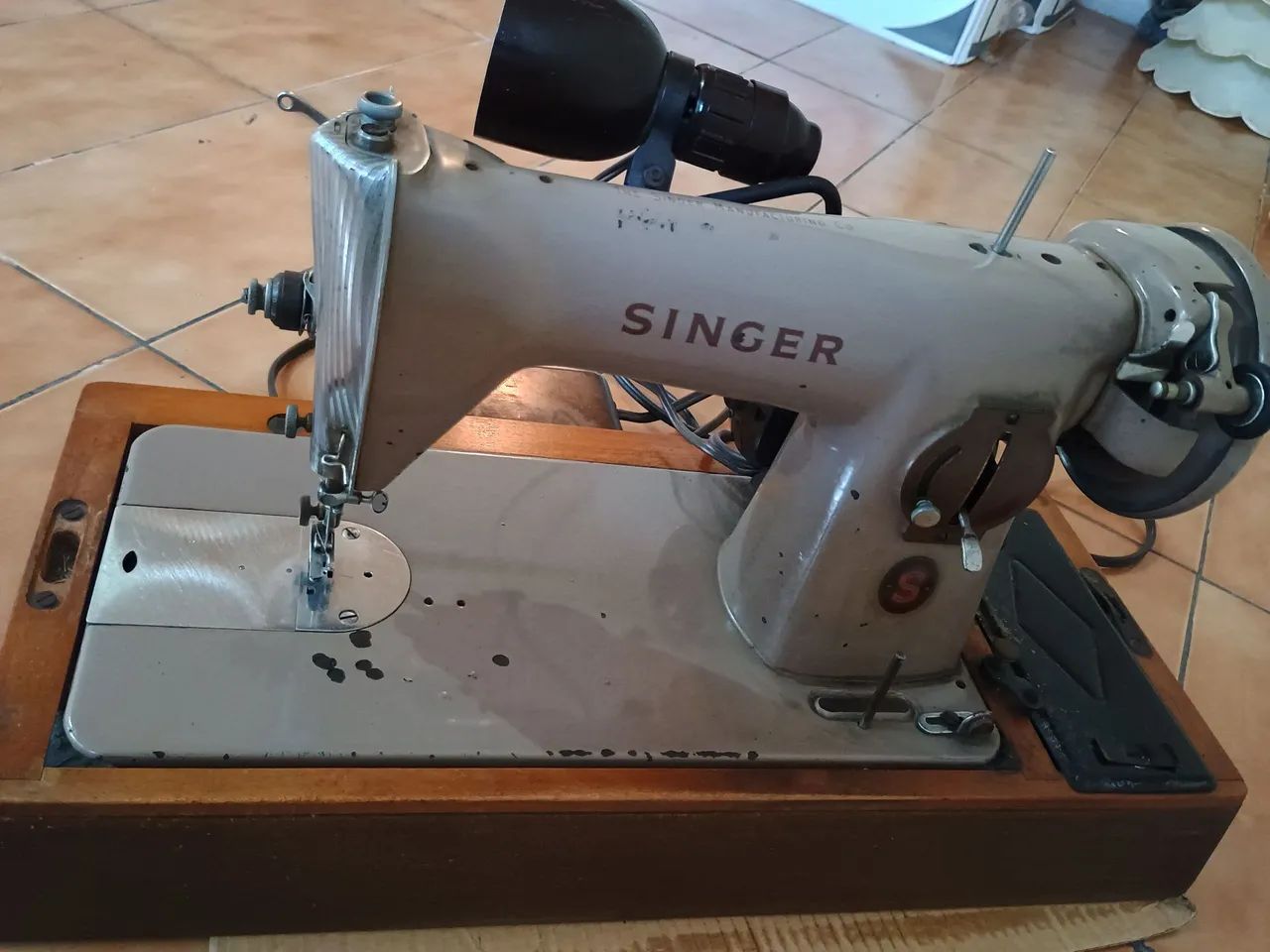 Máquina de Costura Singer Antiga