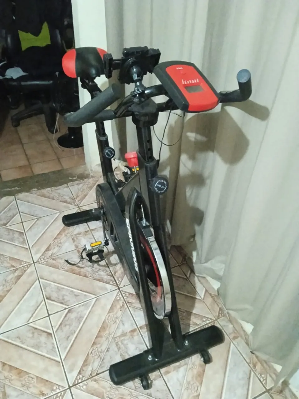 Bicicleta Ergométrica Spinning Semi-Nova - Oportunidade Única!