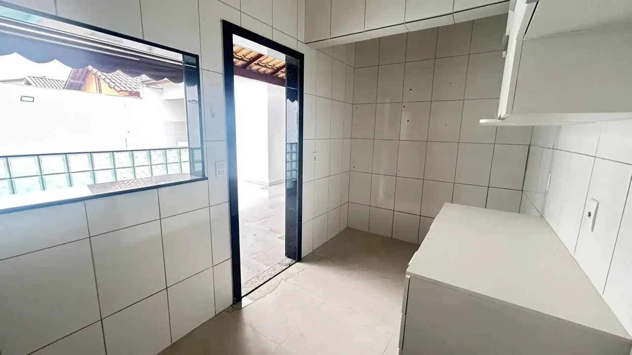 ALUGUEL - Casa Linear com 3 quartos e suíte em Morada de Laranjeiras - Serra - ES - Foto 4