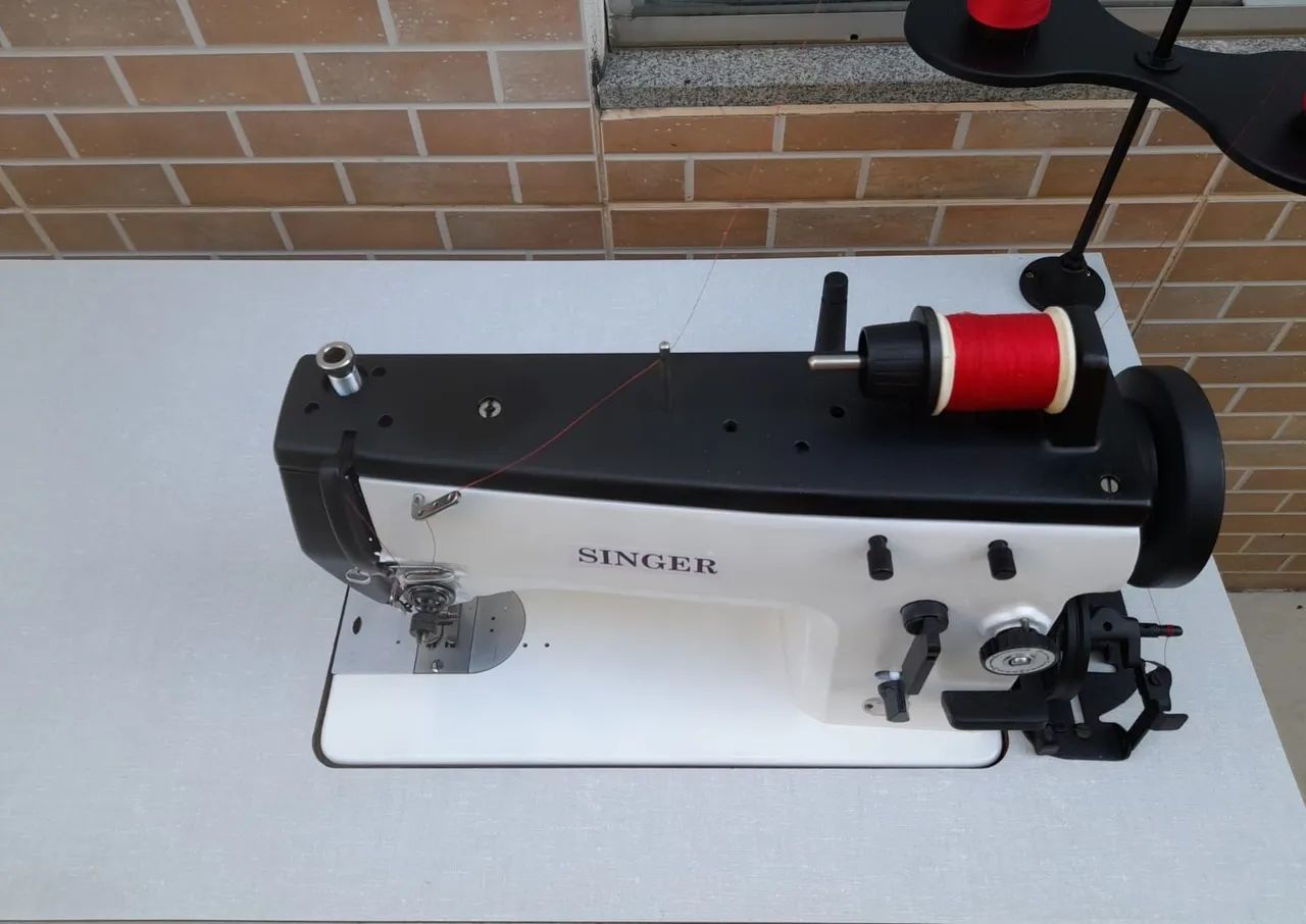 Máquinas de Costura Singer Semi industrial  - Foto 3