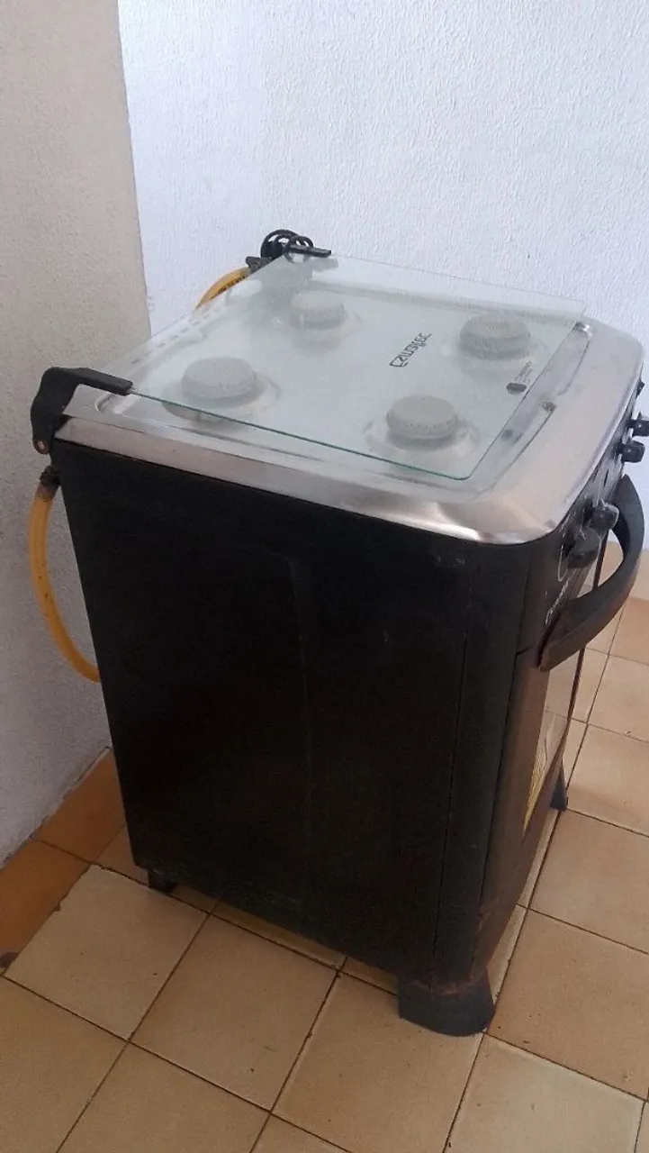 Fogão Portátil com 4 Bocas e Tampa de Vidro