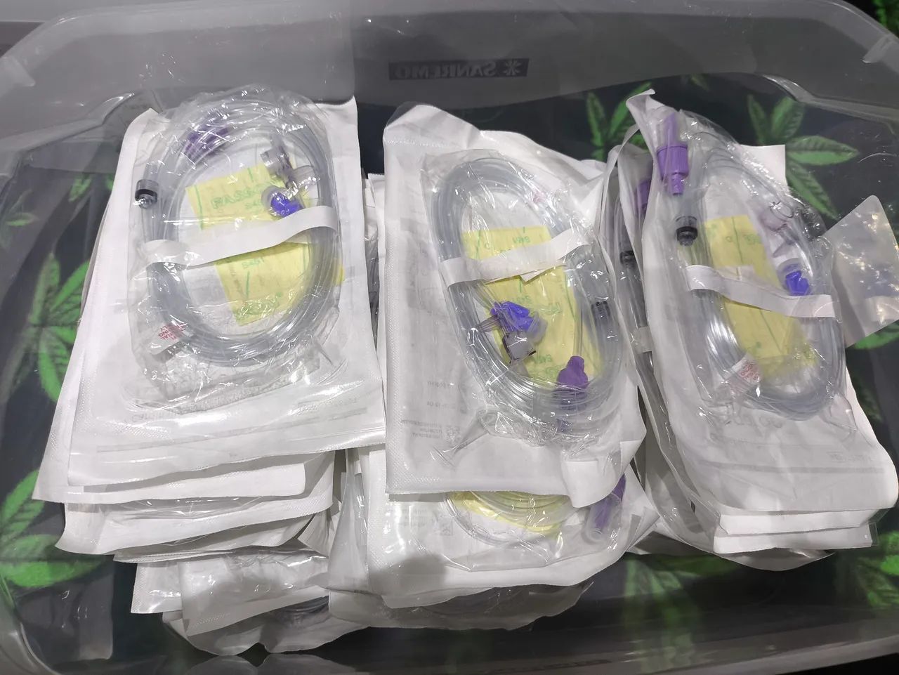 34 unidades de Equipo de bomba de alimentação Kangaroo