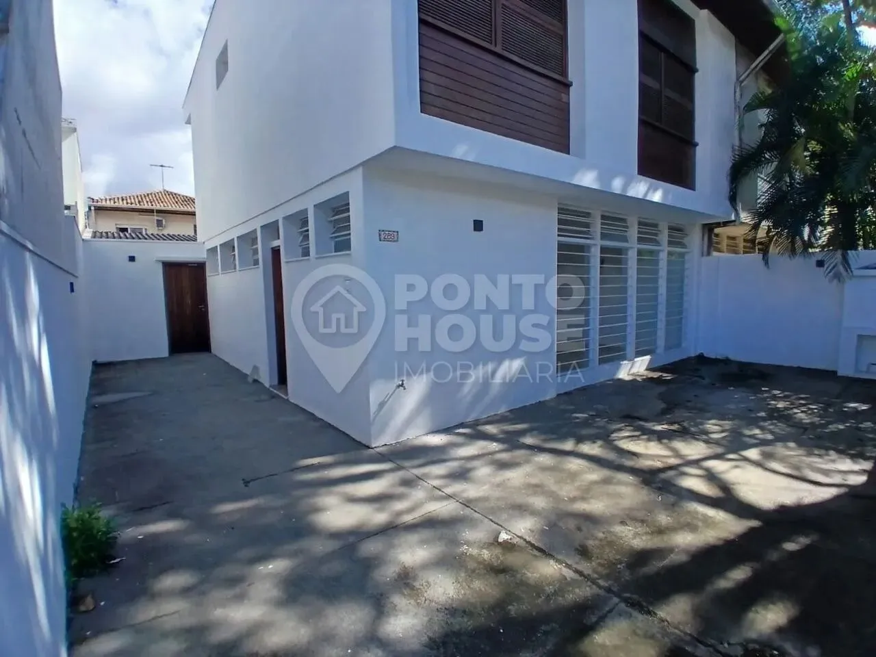 Sobrado para locação no bairro Planalto Paulista de 3 dormitórios e 2 vagas
