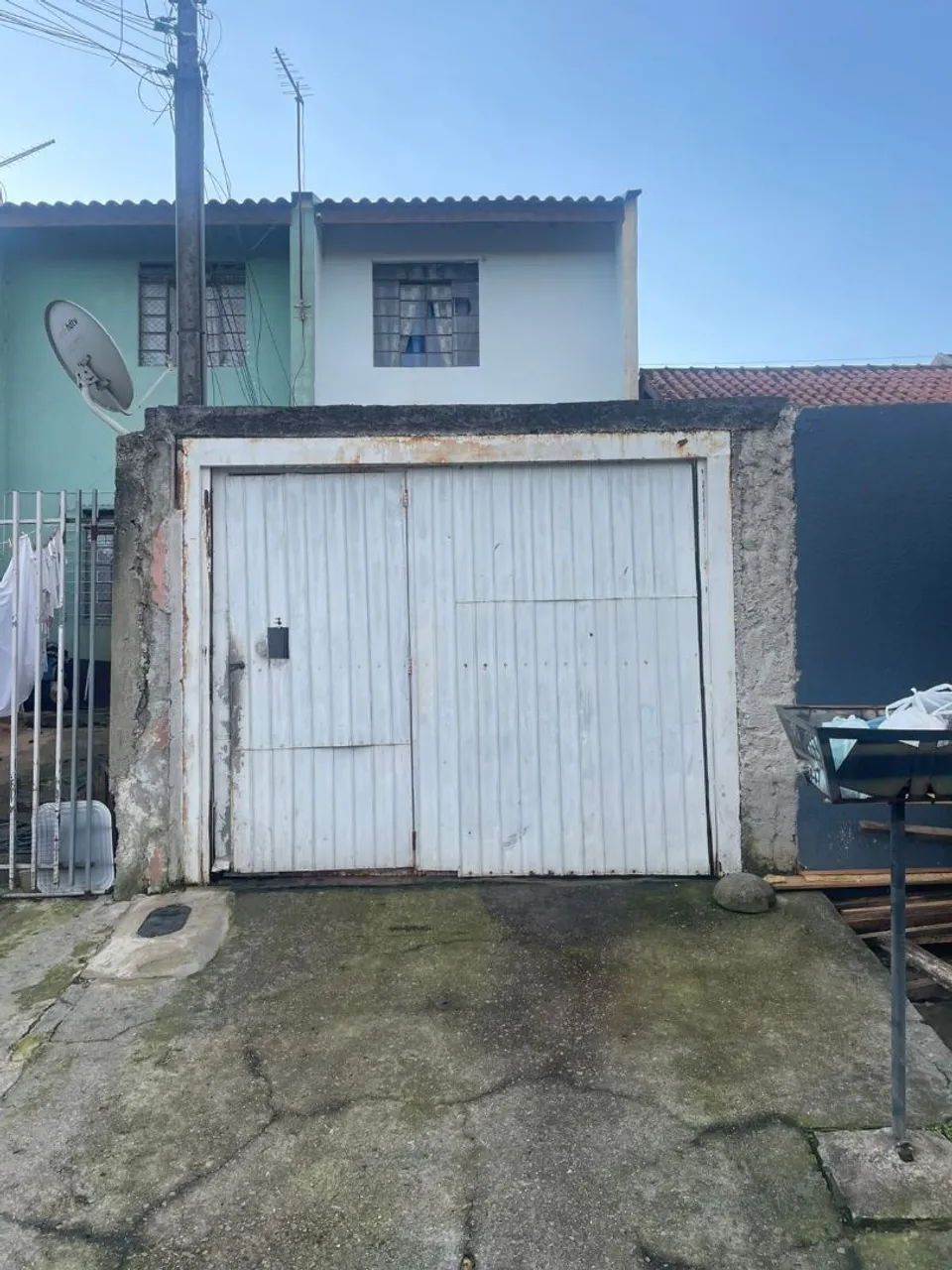 Vendo Sobrado por 180.000 mil .