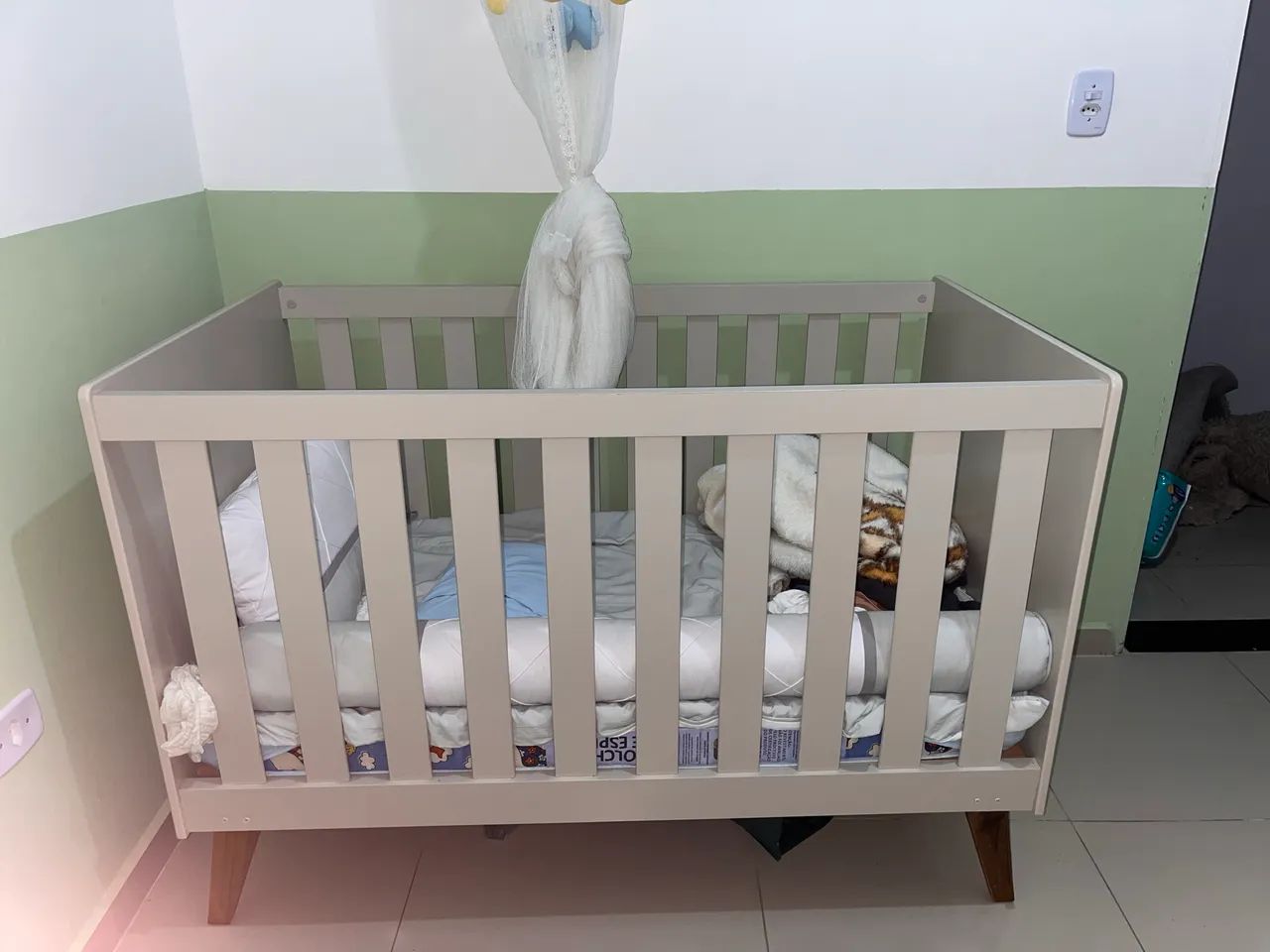 Berço Americano e Colchão.