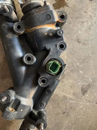 Carcaça Válvula Termostática *0) Citröen C4 Picasso