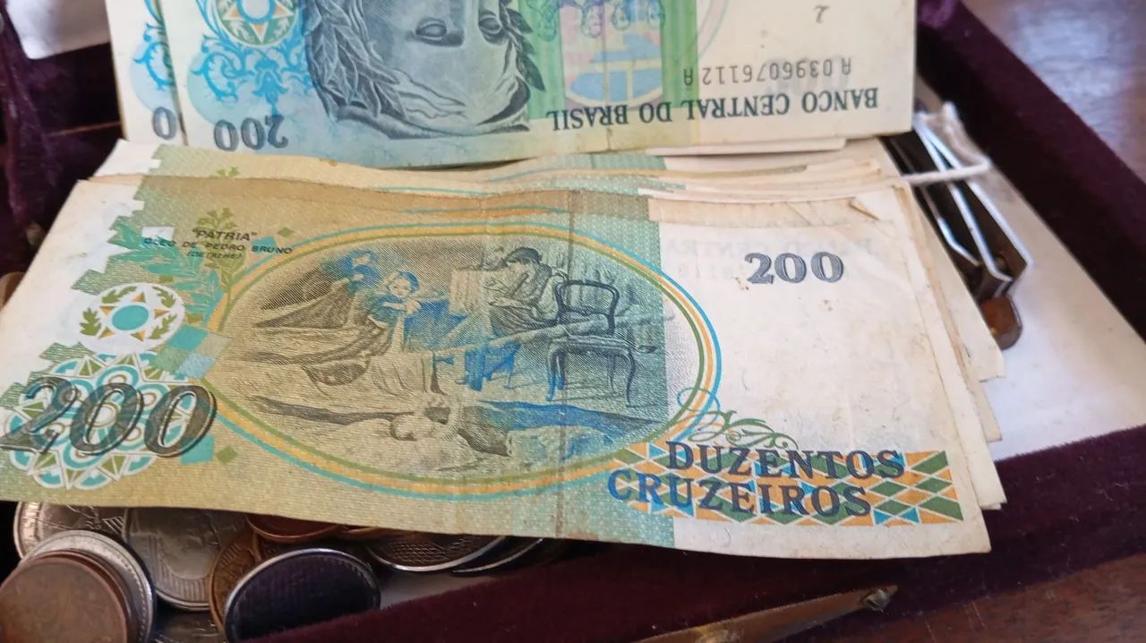 100 cédulas de duzentos cruzeiros em ótimo estado de conservação. Para colecionador. - Foto 6